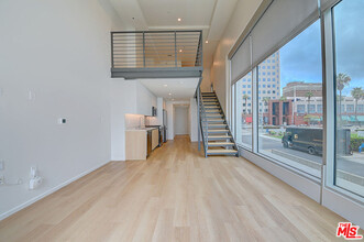 200 W Ocean Blvd in Long Beach, CA - Building Photo - Building Photo