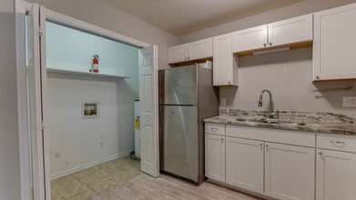 85 Tanbark Ct in Goose Creek, SC - Building Photo - Building Photo