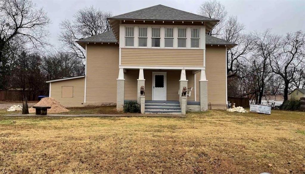 603 N 8th St in Noble, OK - Foto de edificio