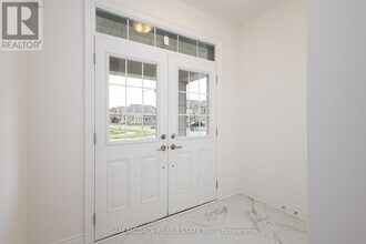 58 Workgreen Park Way in Brampton, ON - Building Photo - Building Photo