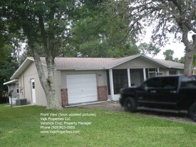 12 Montana St in Beverly Hills, FL - Building Photo