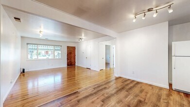 1442 3rd St in Calistoga, CA - Building Photo - Building Photo