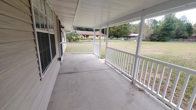 8558 SW 200th Ct in Dunnellon, FL - Building Photo - Building Photo