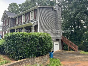 2812 Old Coach Rd in Duluth, GA - Building Photo - Building Photo