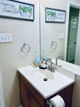 6748 Trail Lake Dr in Fort Worth, TX - Building Photo - Building Photo
