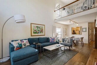 1195 Coquille St, Unit 309 in Sarasota, FL - Building Photo - Building Photo