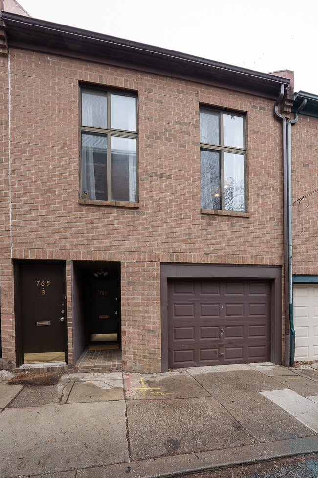 765 N Ringgold St, Unit B in Philadelphia, PA - Building Photo - Building Photo