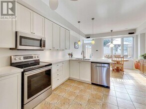 23 Belleville St in Toronto, ON - Building Photo - Building Photo