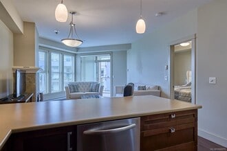 6310 Mcrobb Ave in Nanaimo, BC - Building Photo - Building Photo