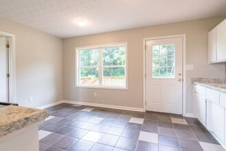 2927 Greensboro Hwy in Watkinsville, GA - Building Photo - Building Photo