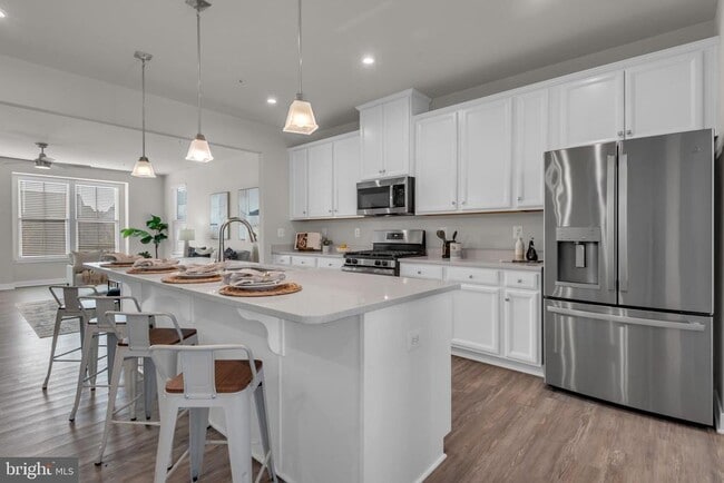 property at 14910 Townshend Ter Ave