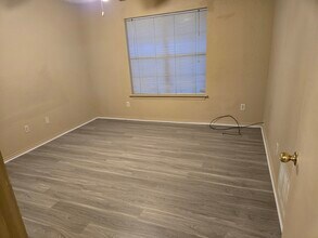 313 Bryant Ln in Cedar Hill, TX - Building Photo - Building Photo