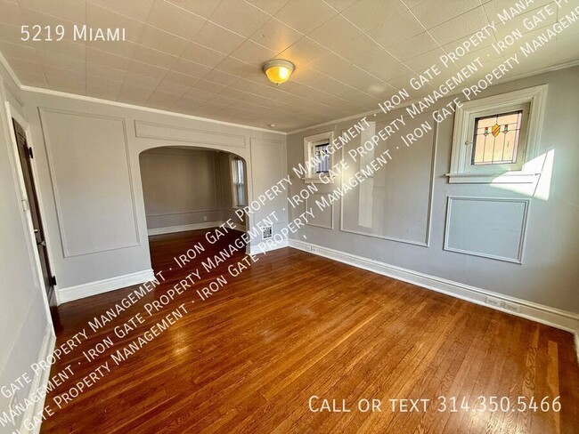 property at 5219 Miami St