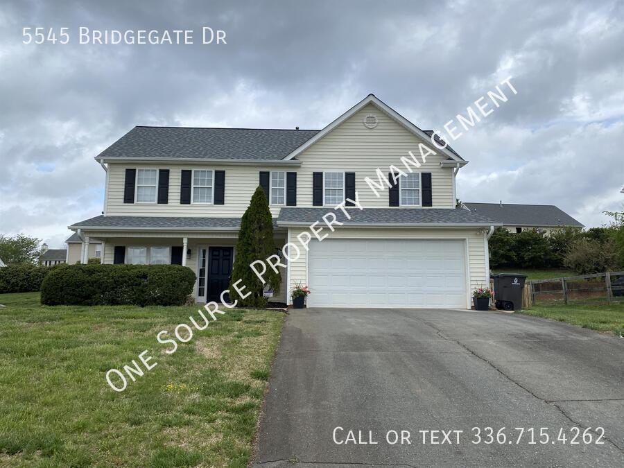 5545 Bridgegate Dr in Winston-Salem, NC - Building Photo