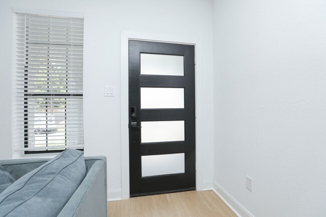 1842 Palm St in Houston, TX - Building Photo - Building Photo