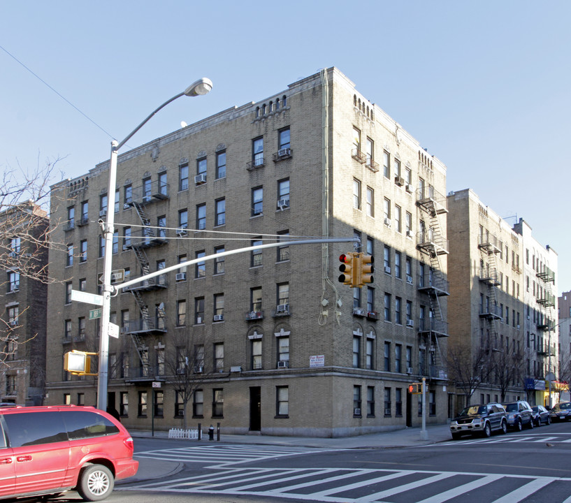 480 Audubon Ave in New York, NY - Building Photo