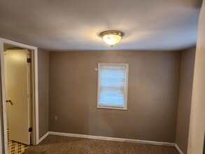 205 Cedar St in Loogootee, IN - Building Photo - Building Photo