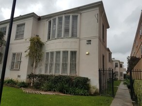 1159 S Westmoreland Ave in Los Angeles, CA - Building Photo - Building Photo