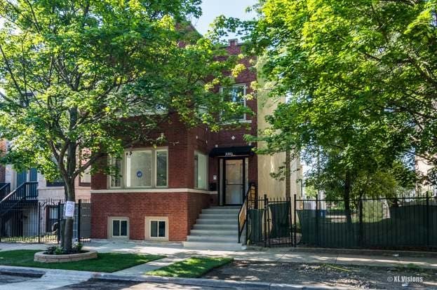 3351 W Crystal St, Unit 1 in Chicago, IL - Foto de edificio - Building Photo