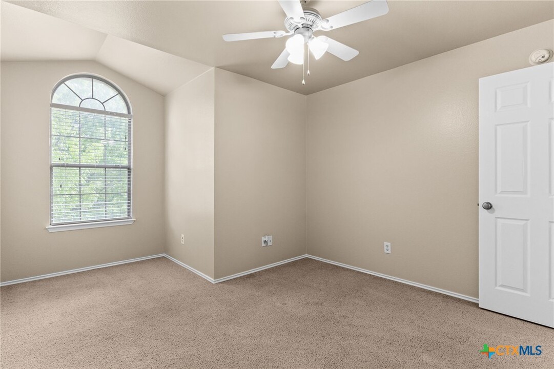 5405 English Oak Dr in Killeen, TX - Building Photo
