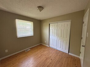 1161 Saratoga Dr in St. Charles, MO - Building Photo - Building Photo
