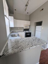 7102-7104-7104 Pennsylvania Ave in St. Louis, MO - Building Photo