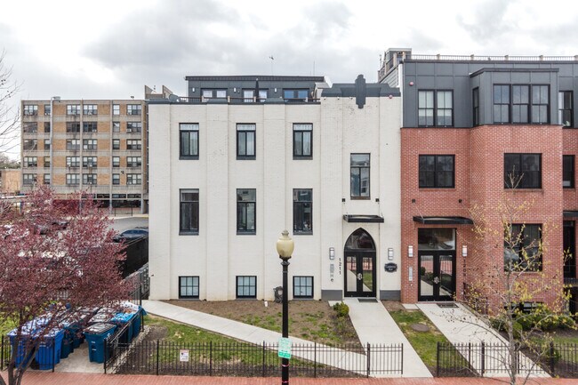 Cambridge Row in Washington, DC - Building Photo - Building Photo