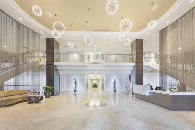 511 SE 5 Ave in Fort Lauderdale, FL - Building Photo - Building Photo