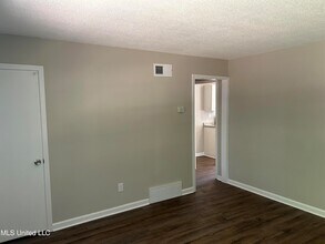 2955 Normandy Dr in Horn Lake, MS - Building Photo - Building Photo