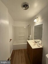 14386 Berkshire Dr in Woodbridge, VA - Building Photo - Building Photo