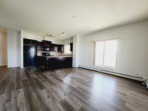 263 Macewan Rd in Edmonton, AB - Building Photo - Building Photo