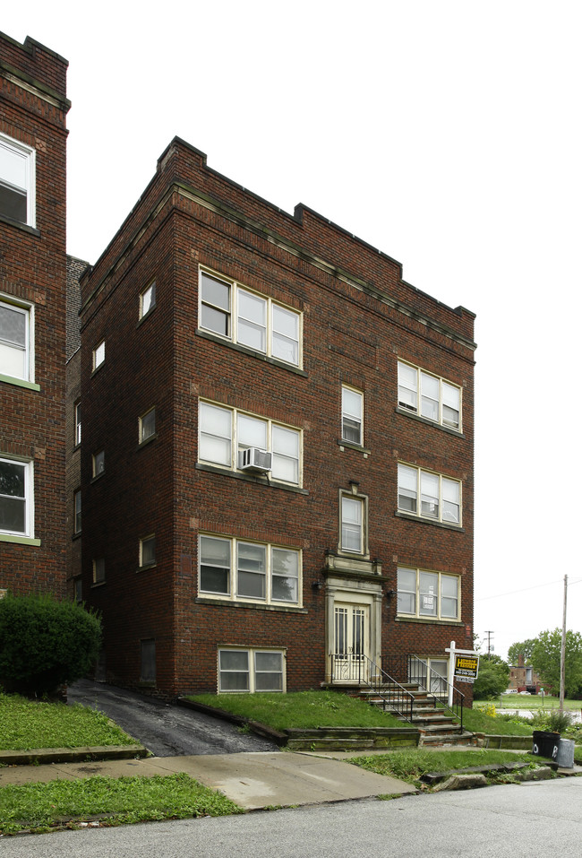 1810 Page Ave in Cleveland, OH - Building Photo - Building Photo