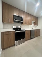 199 Redland Rd in Homestead, FL - Foto de edificio - Building Photo