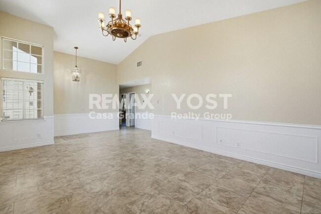 2094 N Sweetwater Dr in Casa Grande, AZ - Building Photo - Building Photo