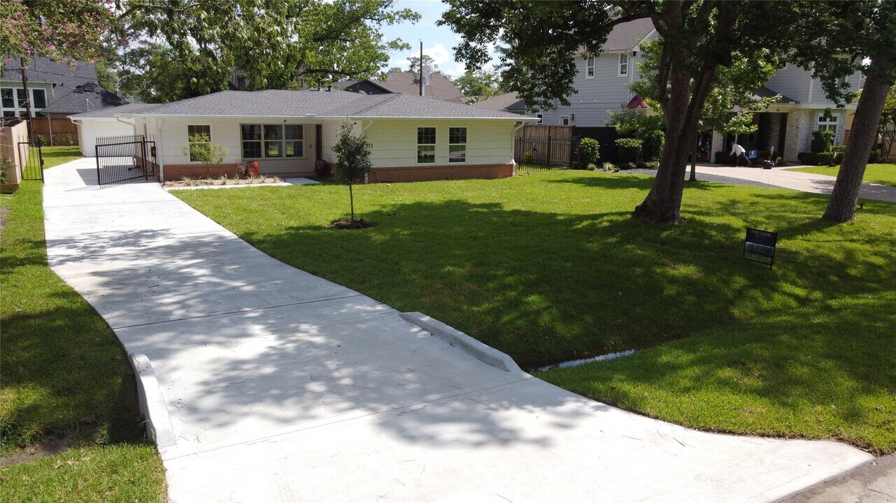 312 W 31st St in Houston, TX - Building Photo