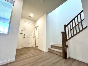12504 Kings Crk Pl in Las Vegas, NV - Building Photo - Building Photo
