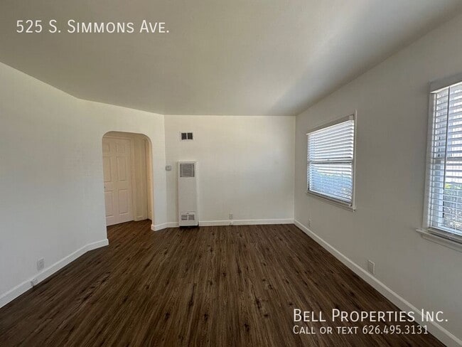 525 Simmons Ave