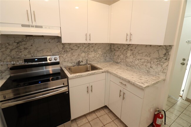 1348 SW 2nd St in Miami, FL - Building Photo - Building Photo