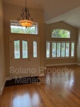 685 Hillcrest Cir in Vacaville, CA - Building Photo - Building Photo