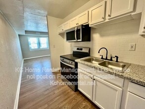4044 The Paseo in Kansas City, MO - Building Photo - Building Photo