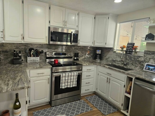 property at 1593 Manzanita Dr