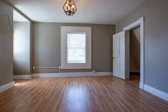 1113 S 30th Ave in Omaha, NE - Building Photo - Building Photo