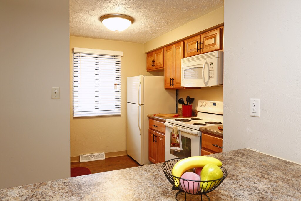 Monroeville Apartments at Deauville Park in Monroeville, PA