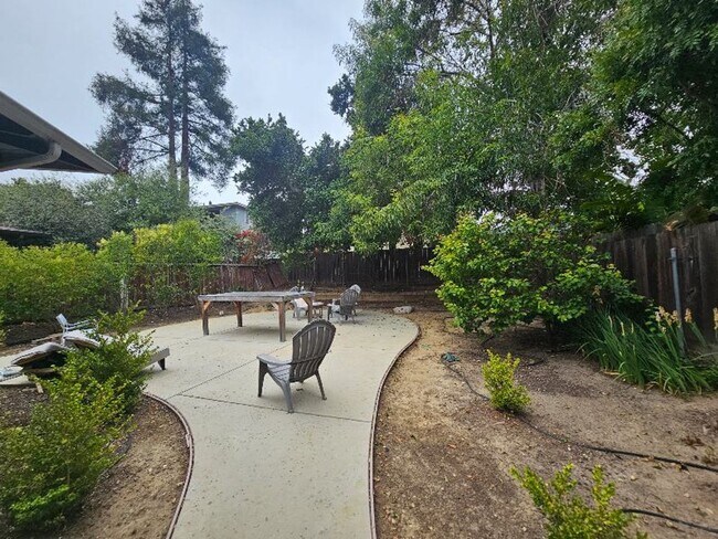 7 Elm Ct in San Luis Obispo, CA - Building Photo - Building Photo