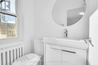 894 Eglinton Ave W in Toronto, ON - Building Photo - Building Photo