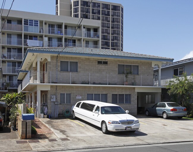 736 Paani St in Honolulu, HI - Foto de edificio - Building Photo