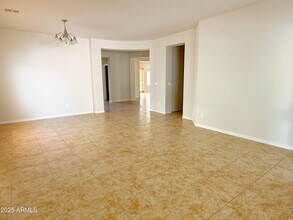 6343 W Admiral Way in Florence, AZ - Foto de edificio - Building Photo
