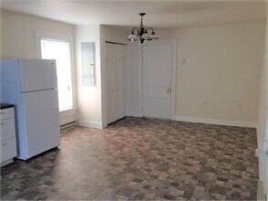 326 E Main St in Luray, VA - Building Photo - Building Photo