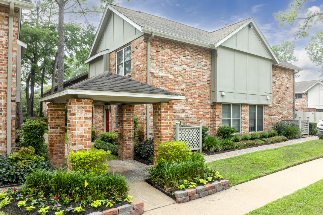 Tallowood Townhomes in Houston, TX - Building Photo