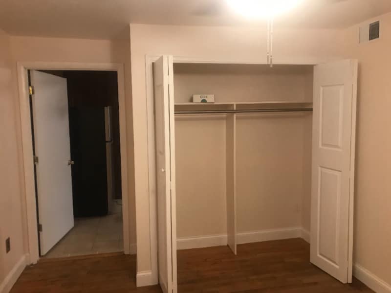 44334 Village Dr in Fairfax, VA - Building Photo